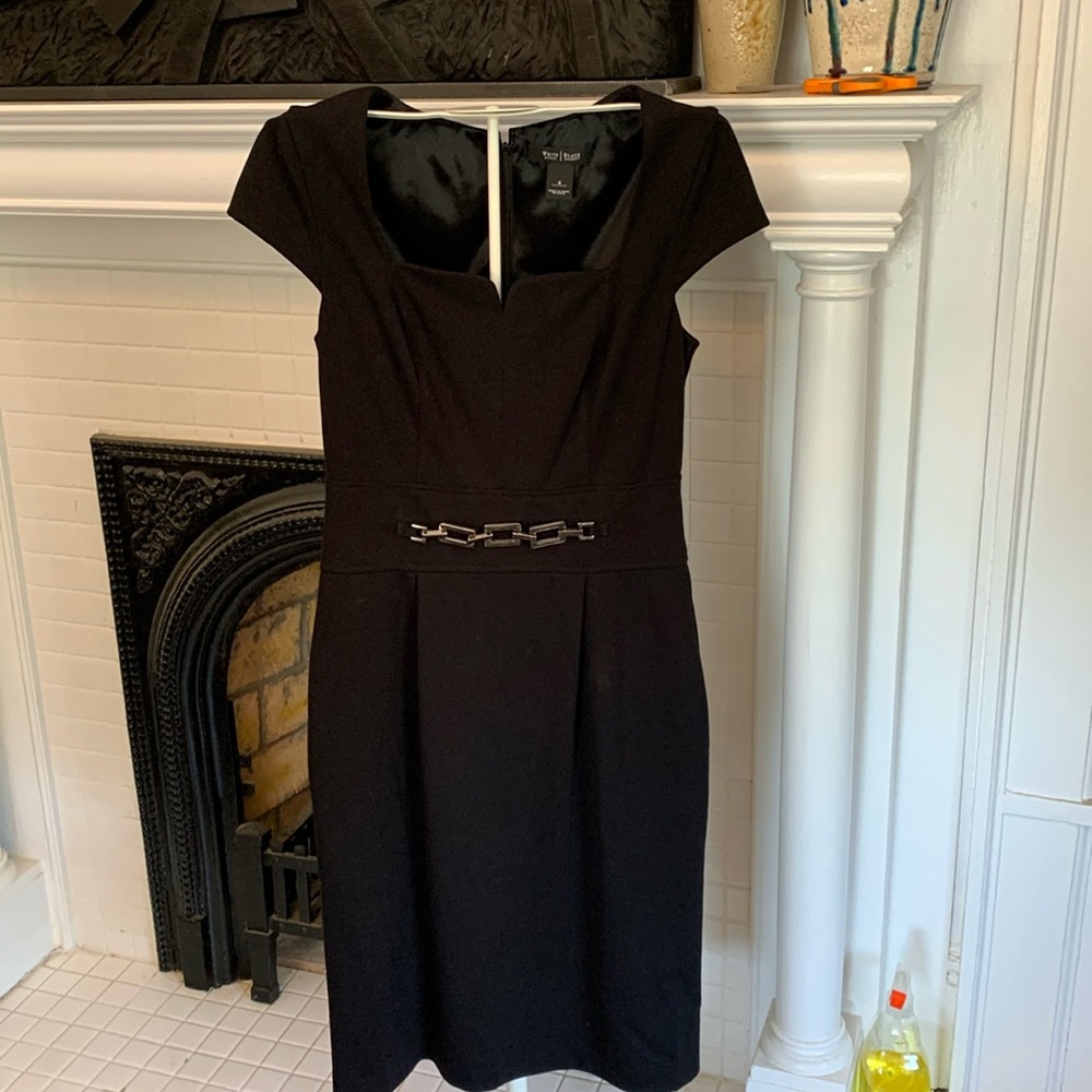 White House Black‎ market fully lined knit dress.maybe worn once.